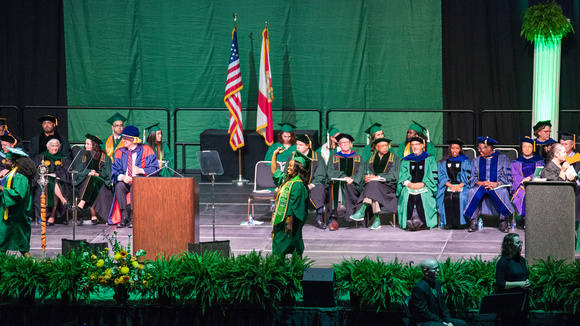 USFGrad-27